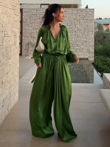 TALIYAH - LUXE SATIN RELAXED PANTS SET