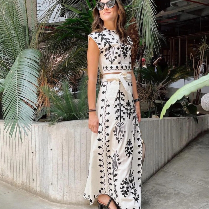 SURI - 2-PIECE CHIC SUMMER SET