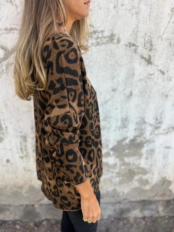 SERA - CASUAL LEOPARD PRINT BLOUSE