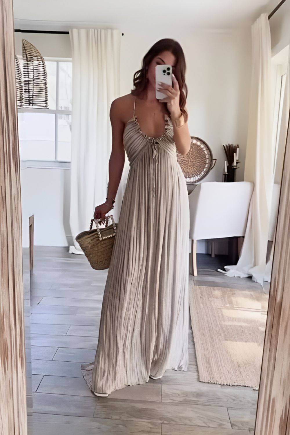 ASHLYN - MODERN FLOWY PLEAT DRESS