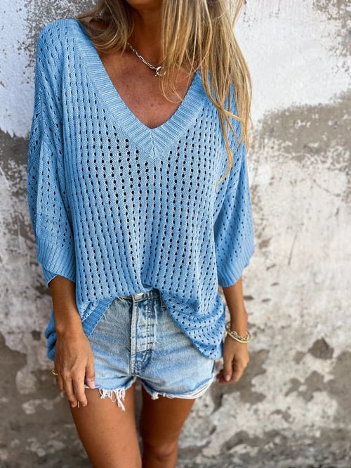SUE - VENTED V-NECK KNIT BLOUSE