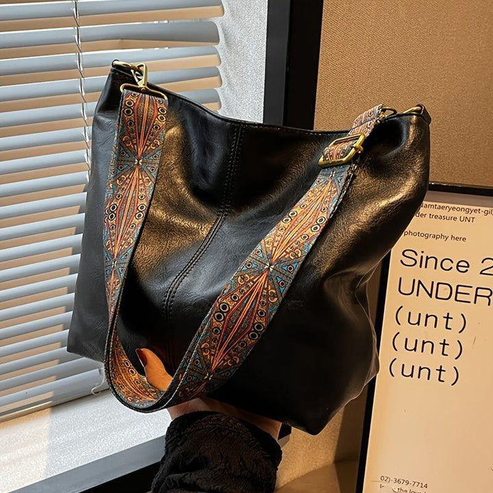 KAREN - SPACIOUS SLING BAG
