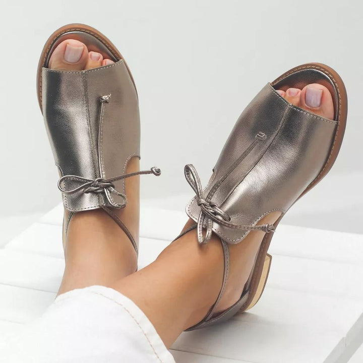 VALESKA - STRAP-STYLE LEATHER SANDALS